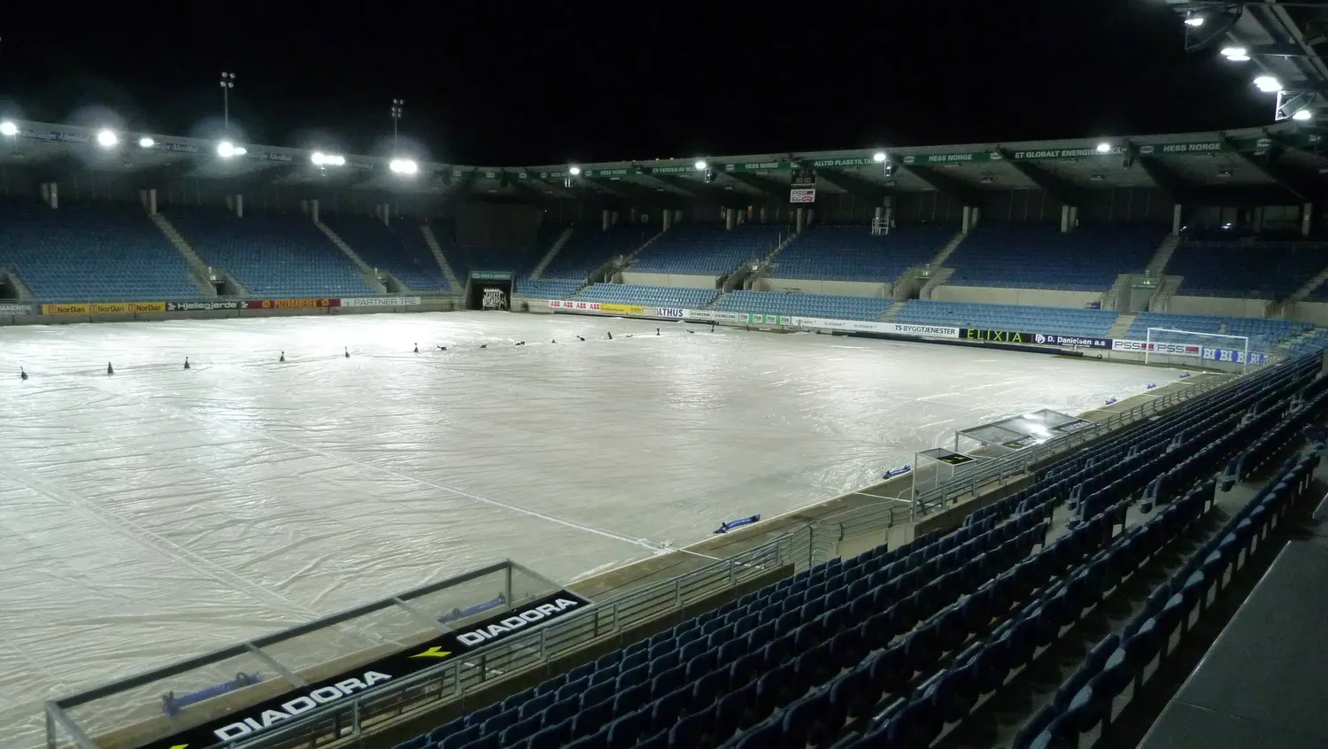 FK VIKING STAVANGER pitch protection